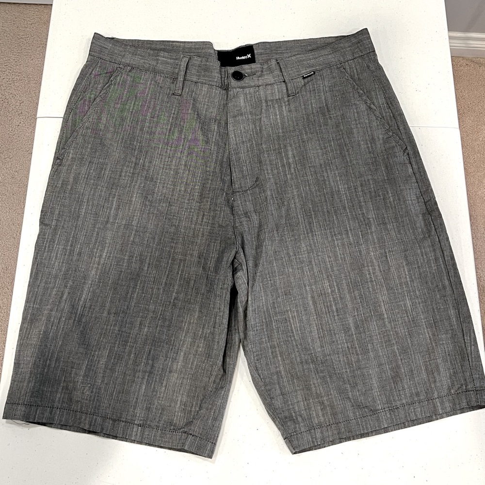 Hurley 9.5 inch inseam flat front shorts